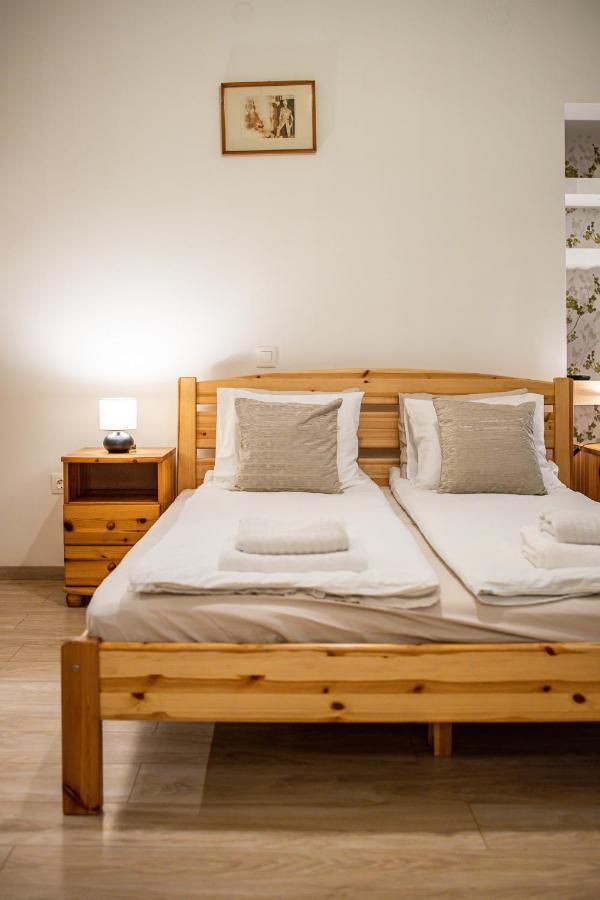Venus Apartments - Oktogon I Budapest Luaran gambar